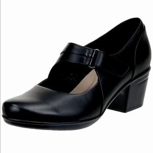 CLARKS Emslie Lulin Maryjanes